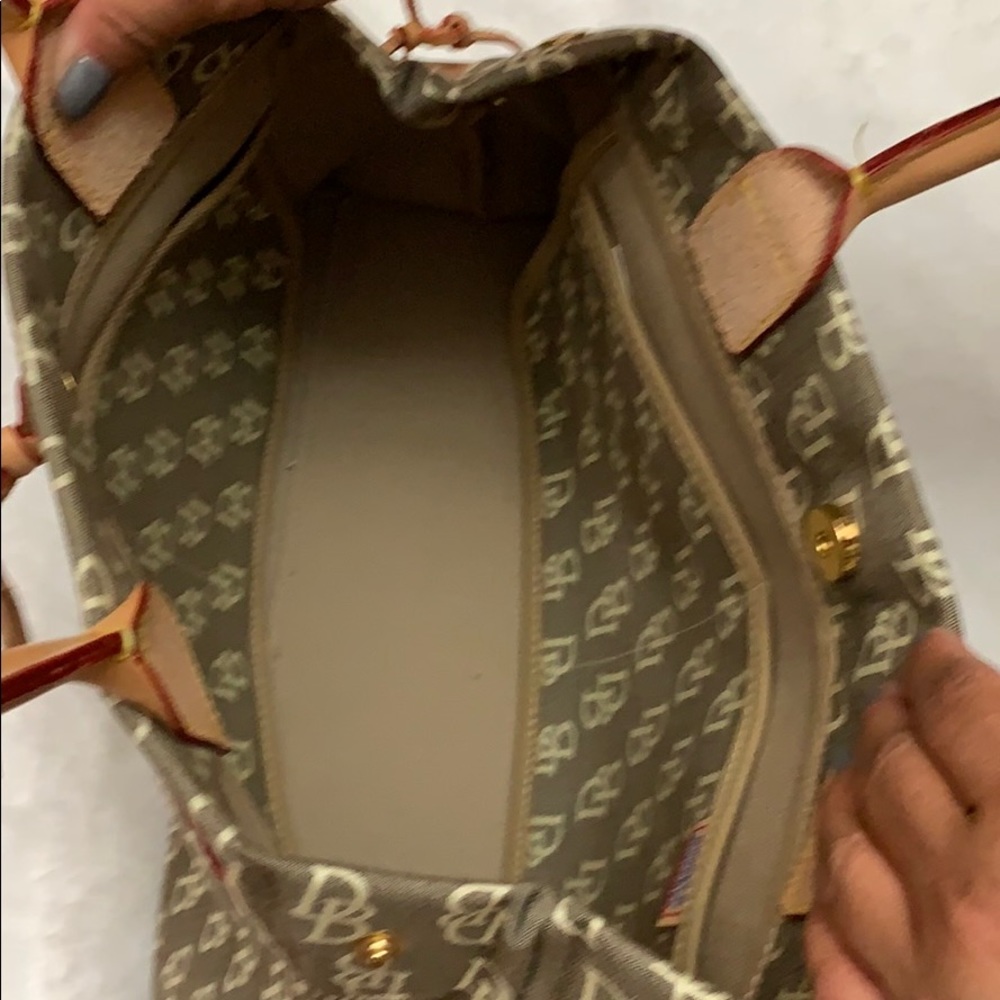 Dooney & Bourke Large Tapered Tassel Bag - Picture 6 of 6